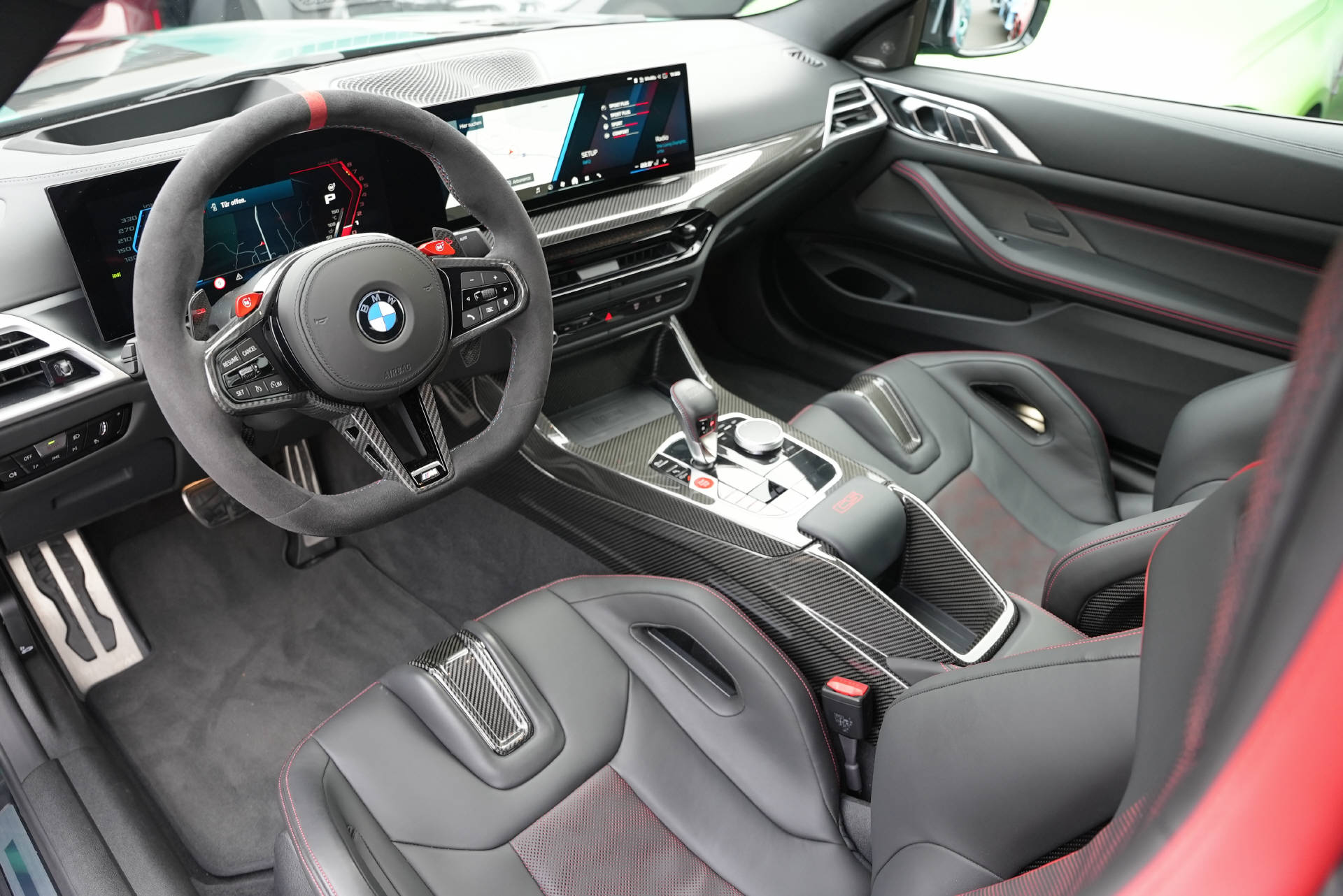 BMW M4 CS Coupé-image-6