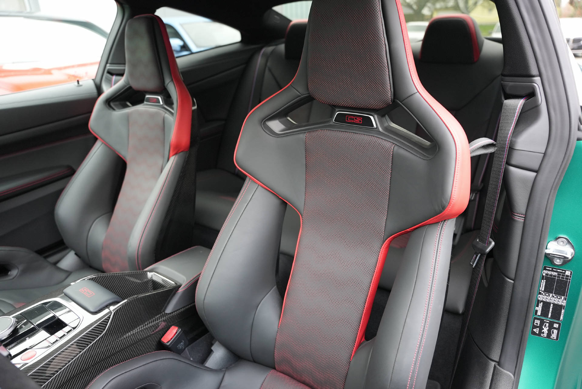 BMW M4 CS Coupé-image-9