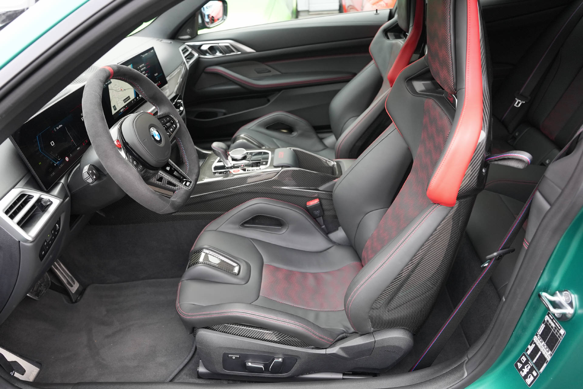 BMW M4 CS Coupé-image-7