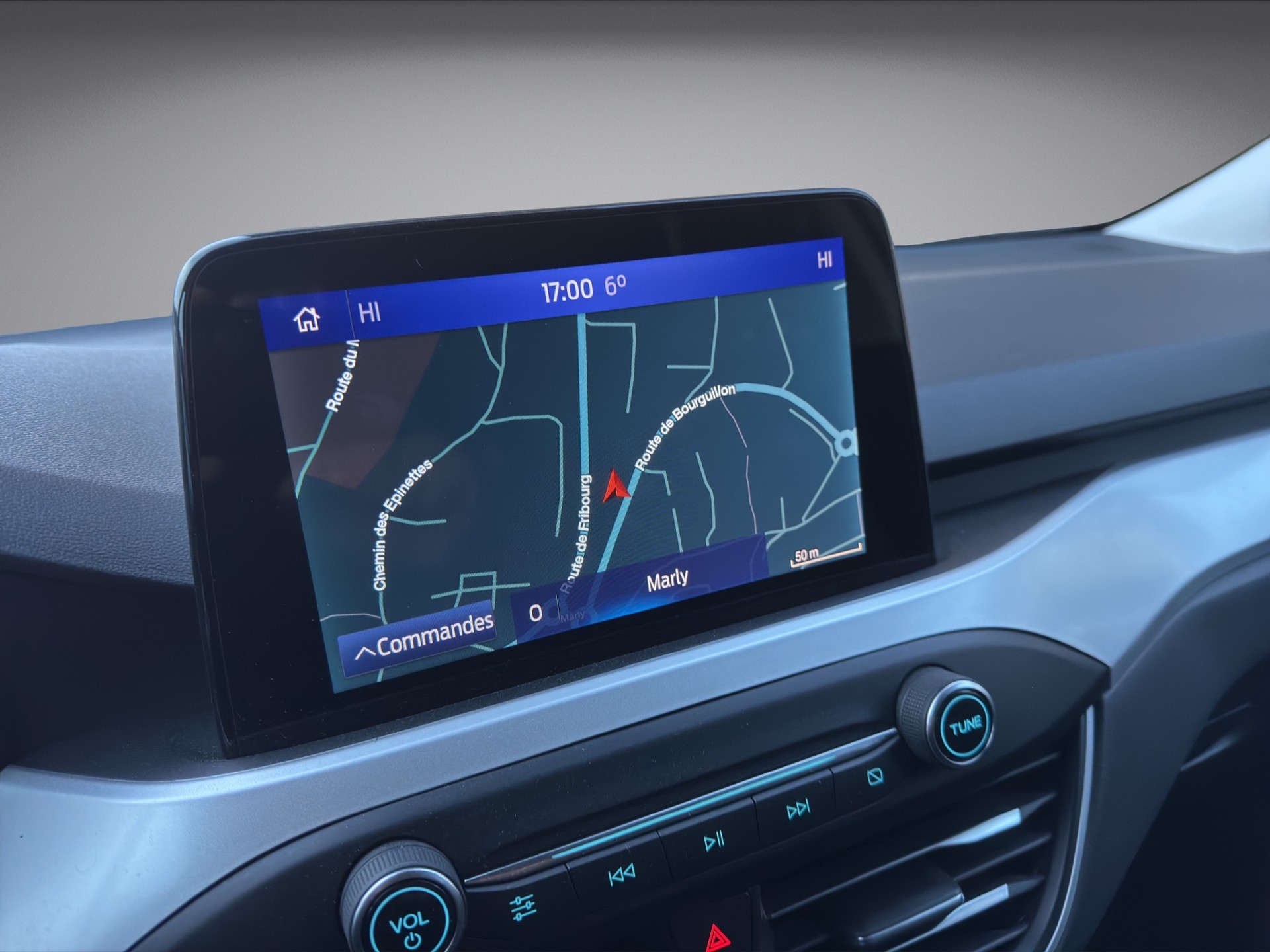FORD Focus 1.0i EcoB Hybrid 125 Cool & Connect-image-10