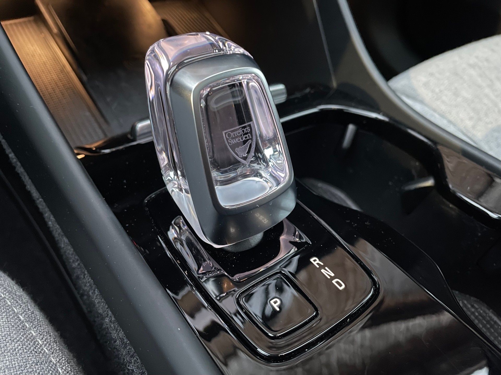 VOLVO C40 E80 Ultimate AWD-image-11