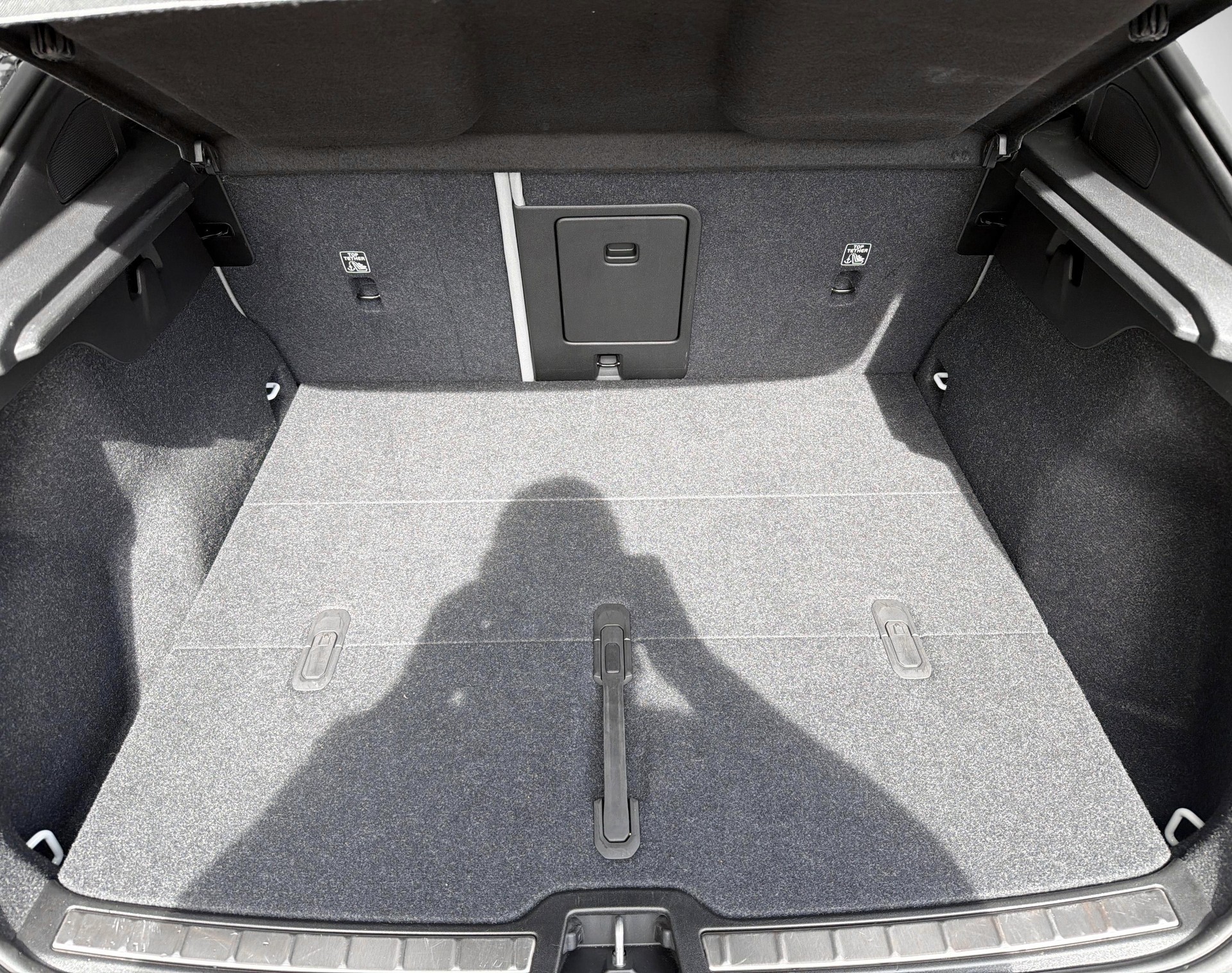 VOLVO C40 E80 Ultimate AWD-image-13