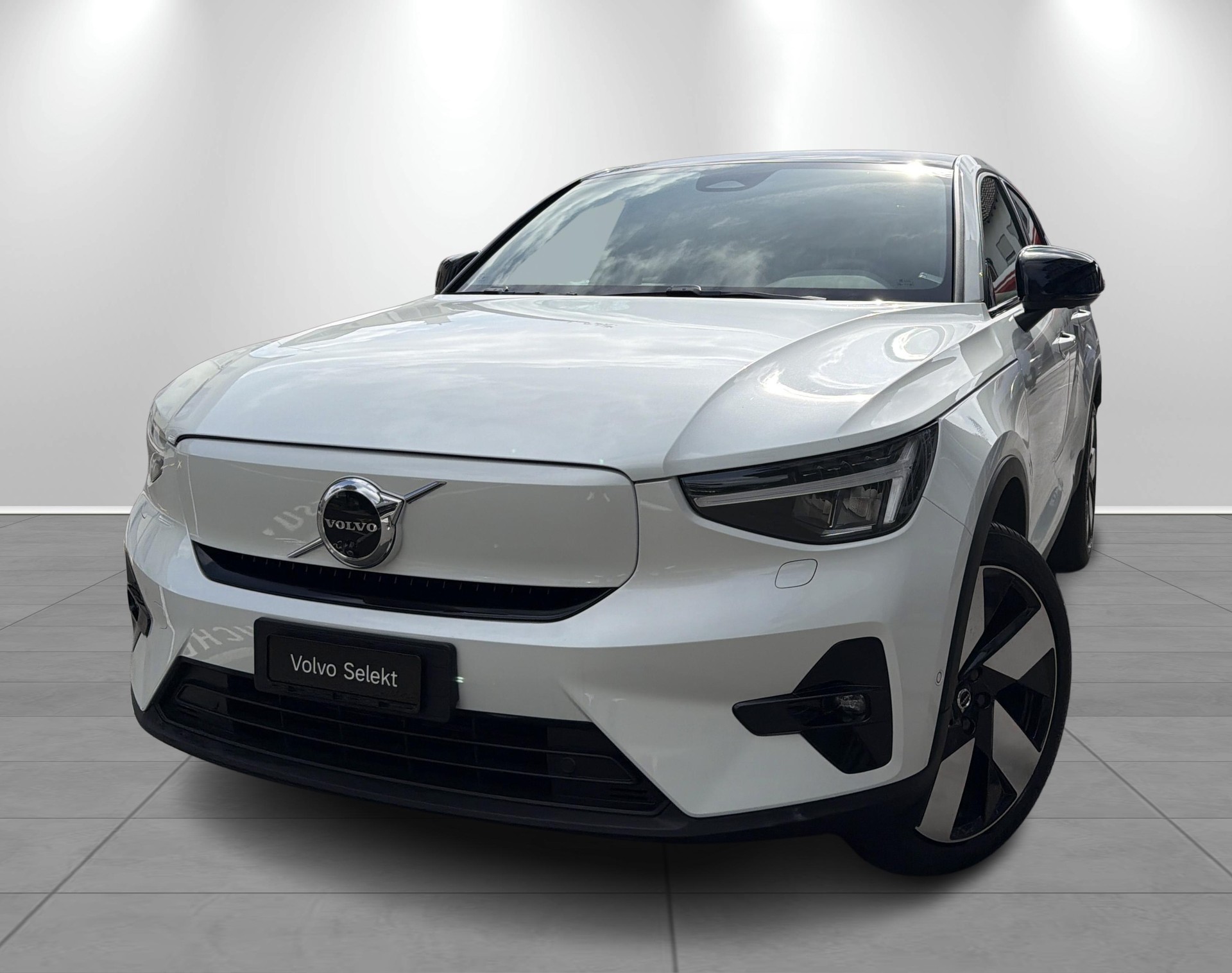 VOLVO C40 E80 Ultimate AWD-image-0
