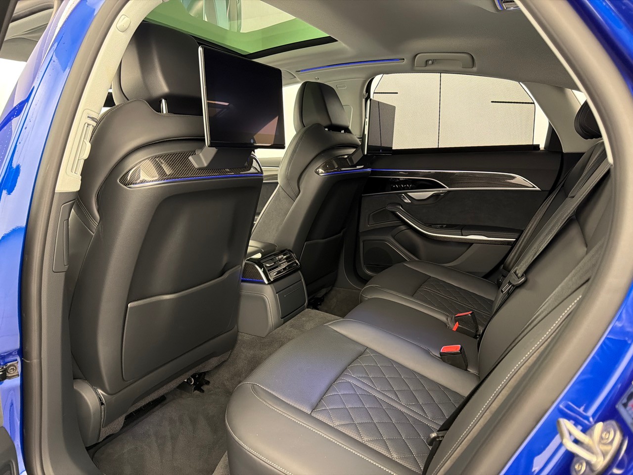 AUDI S8 TFSI quatt. tiptronic-image-5