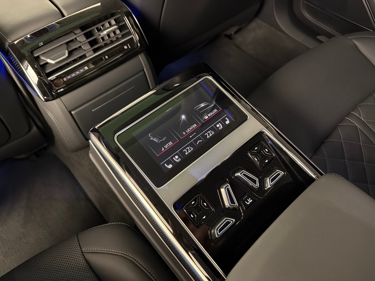 AUDI S8 TFSI quatt. tiptronic-image-7