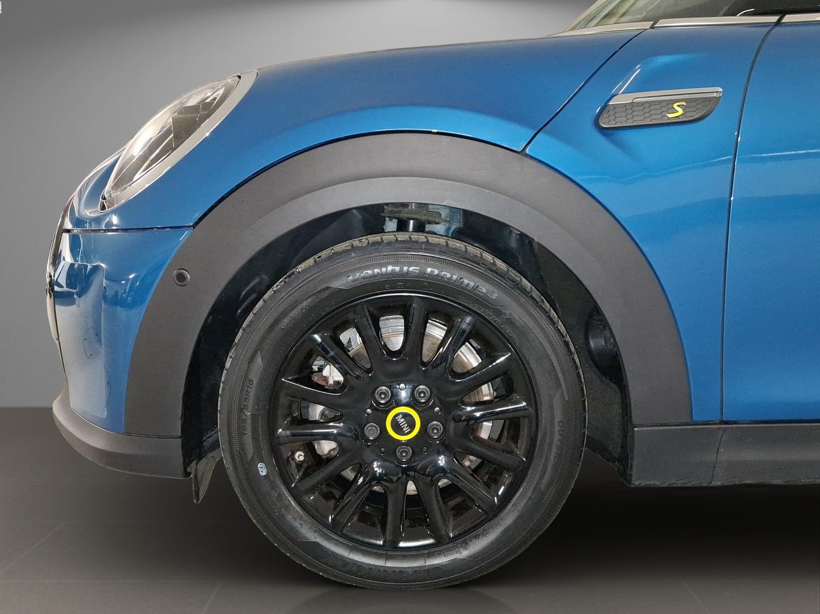 MINI F56 Cooper SE-showroom-element-3