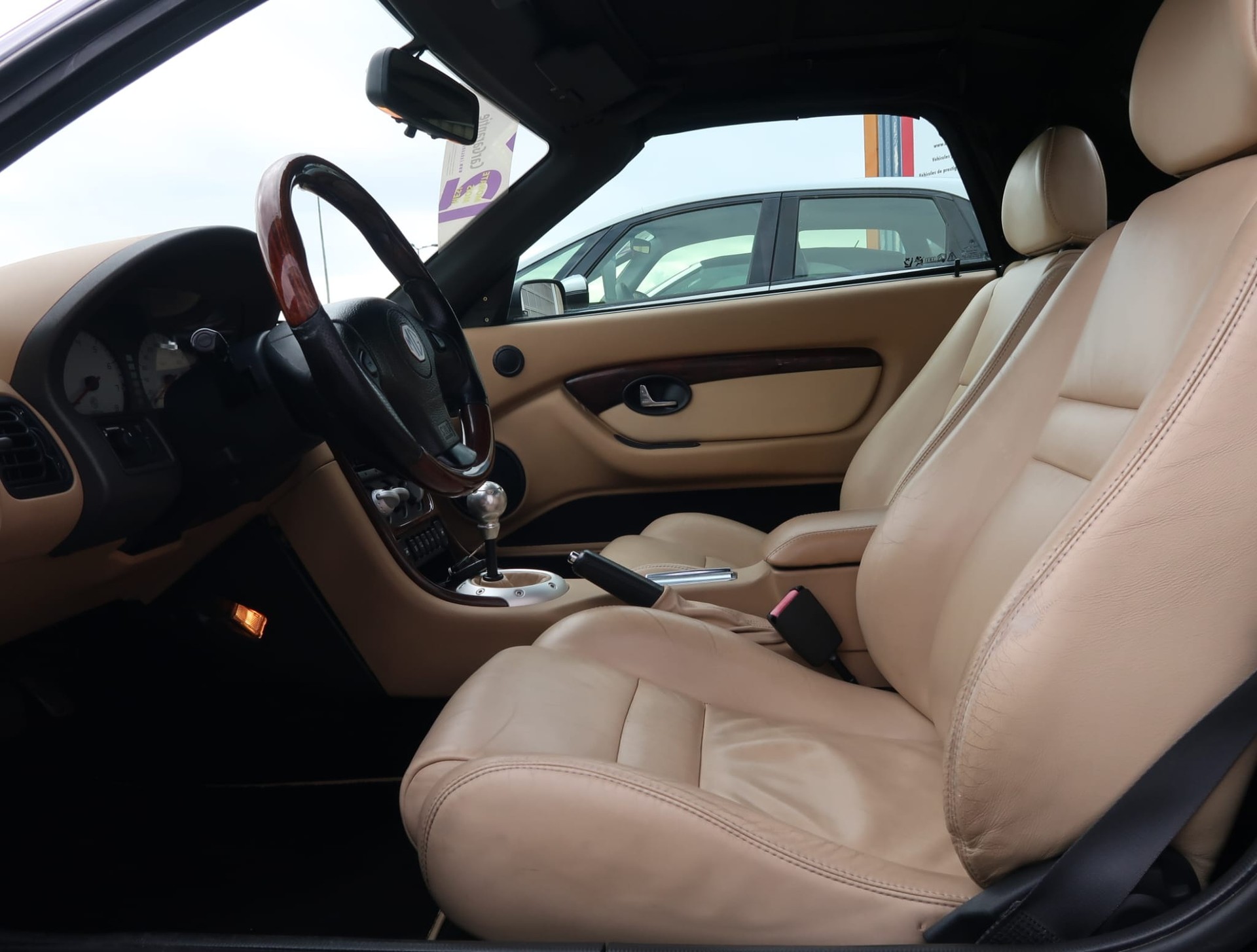 MG TF 135 cabriolet-image-12