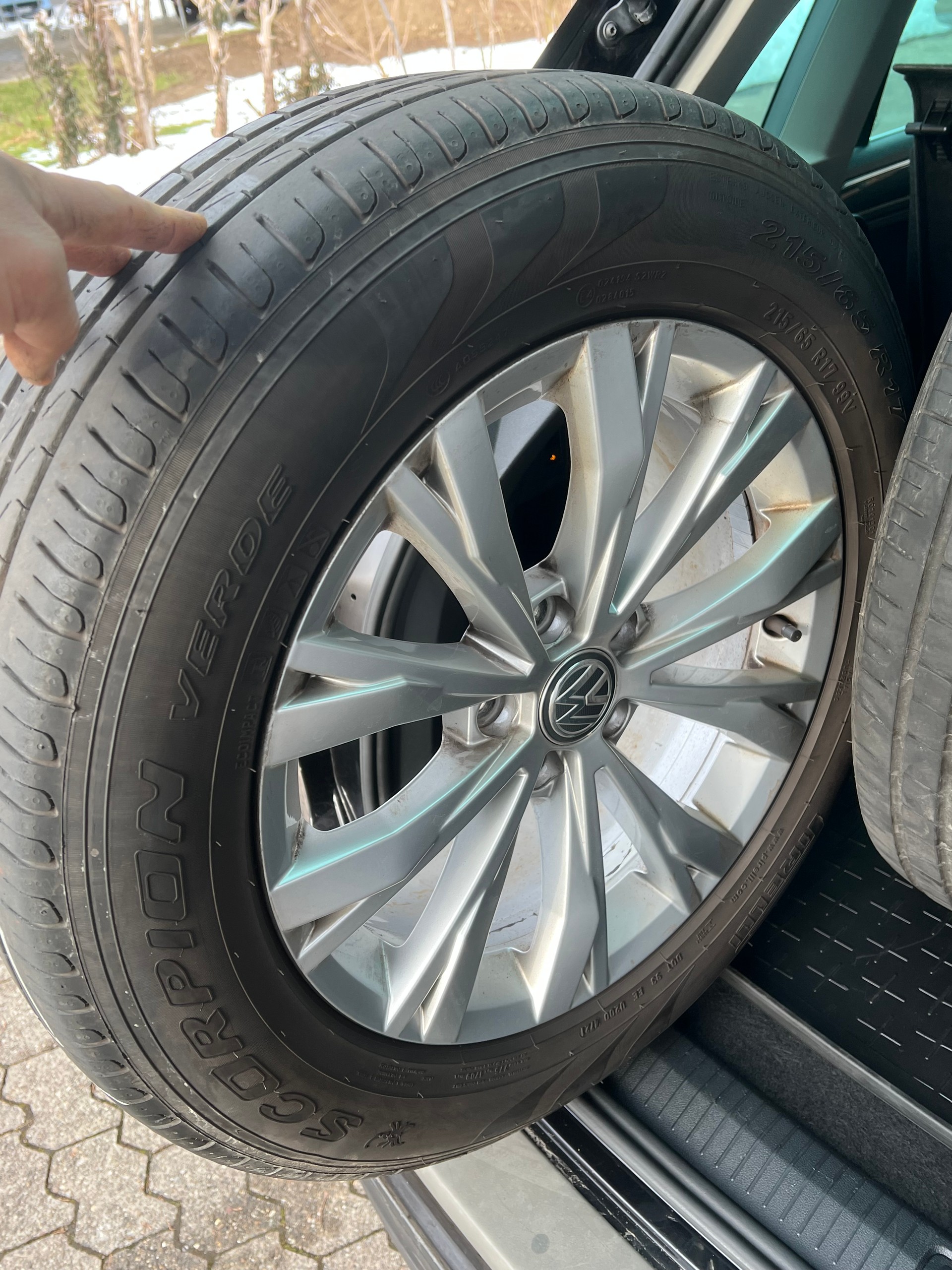 VW Tiguan 2.0 TDI SCR Sound 4Motion DSG-image-6