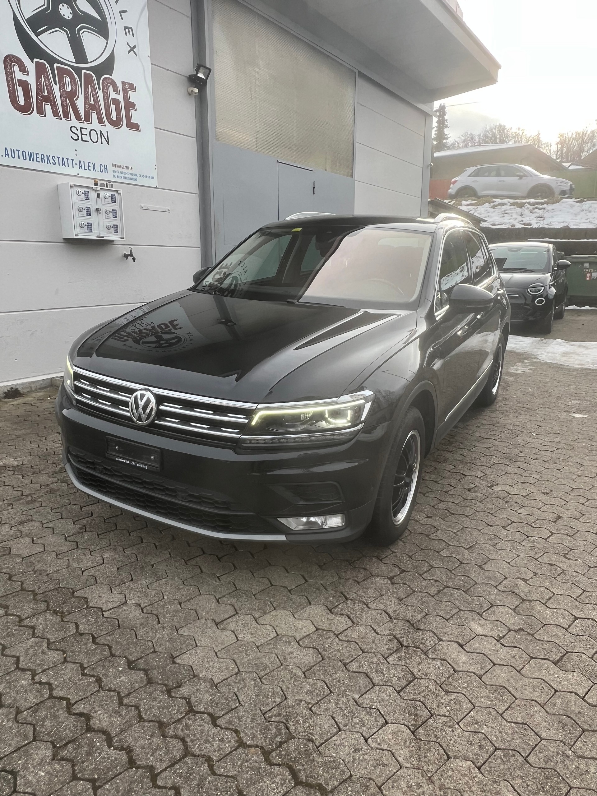 VW Tiguan 2.0 TDI SCR Sound 4Motion DSG-image-2