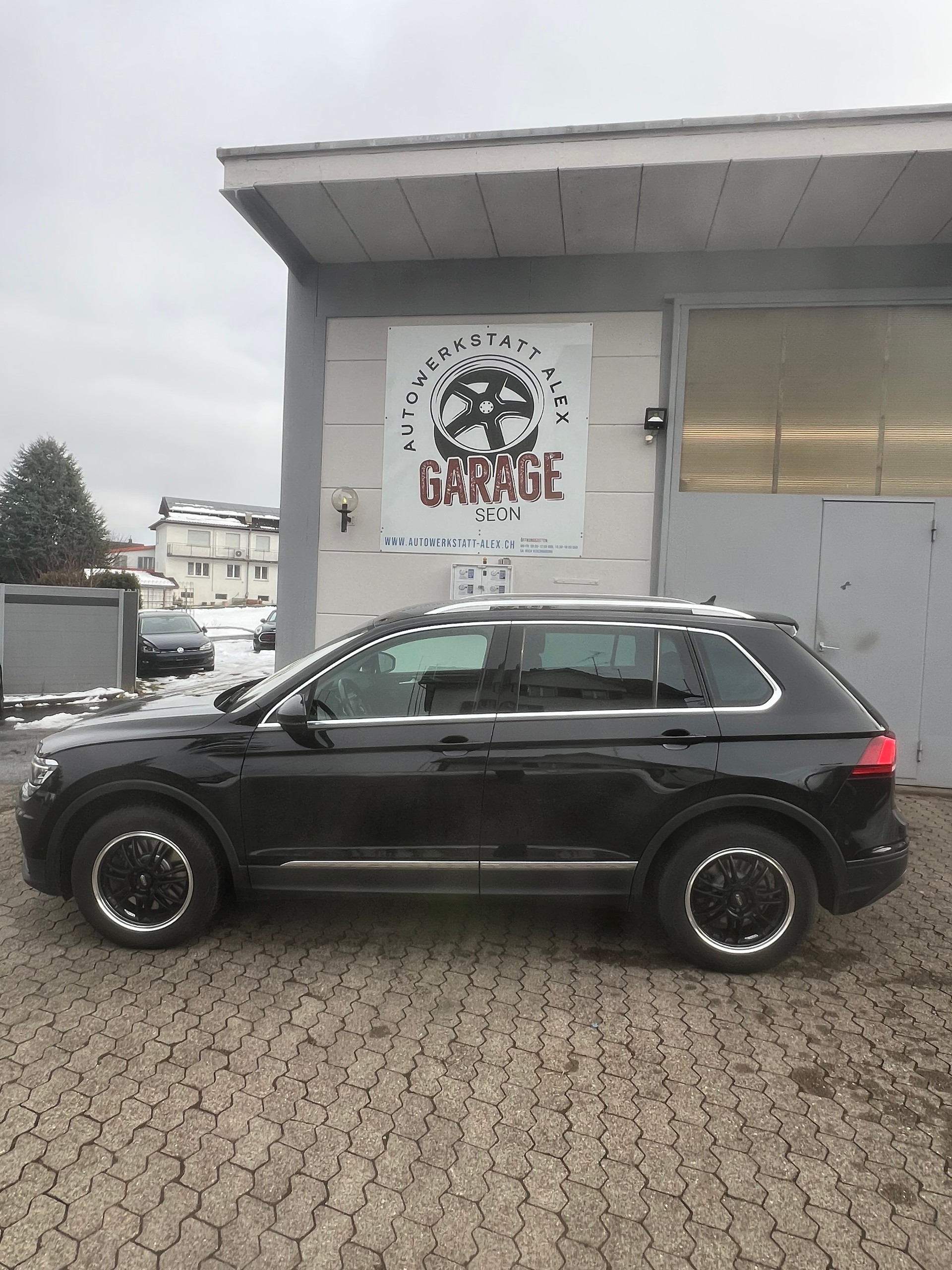 VW Tiguan 2.0 TDI SCR Sound 4Motion DSG-image-1