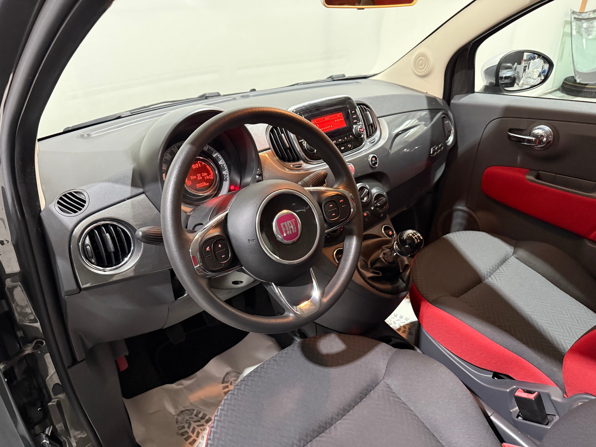 FIAT 500 0.9 Twinair Pop Star-image-12