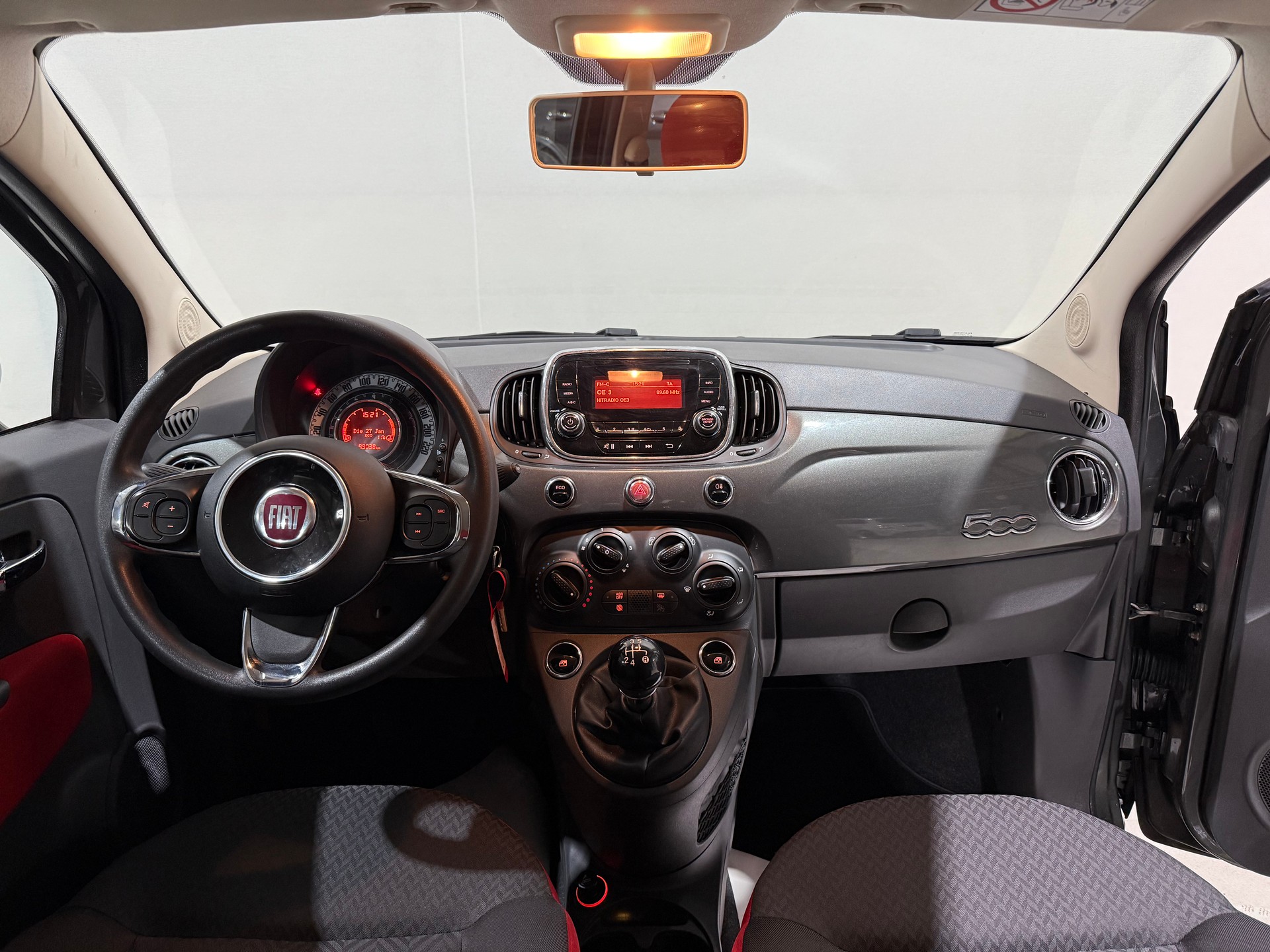 FIAT 500 0.9 Twinair Pop Star-image-10