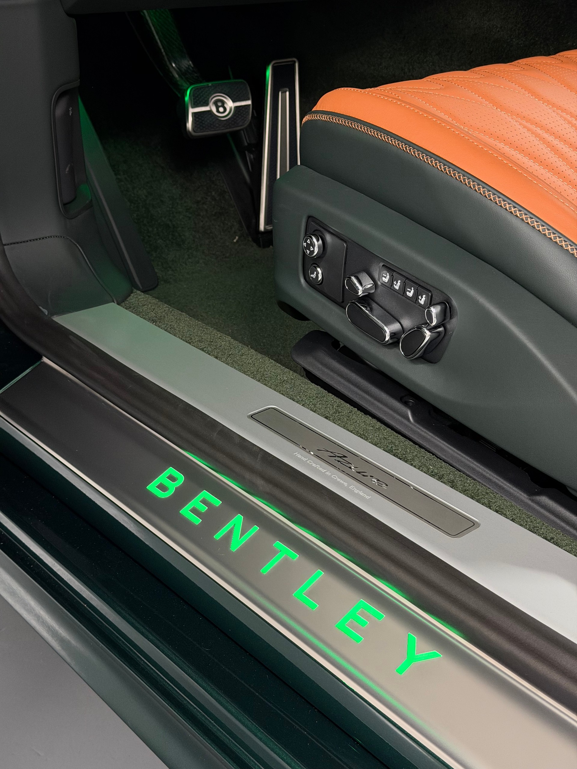 BENTLEY Continental GTC 4.0 V8 PHEV - Azure-image-10