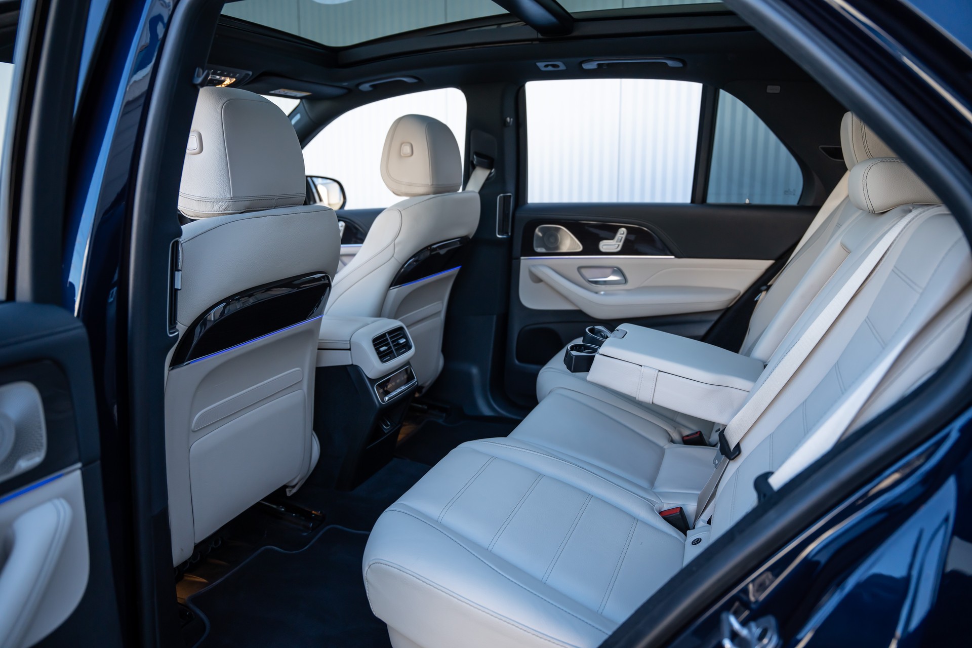 MERCEDES-BENZ GLE 400 d 4Matic AMG Line 9G-Tronic-image-14