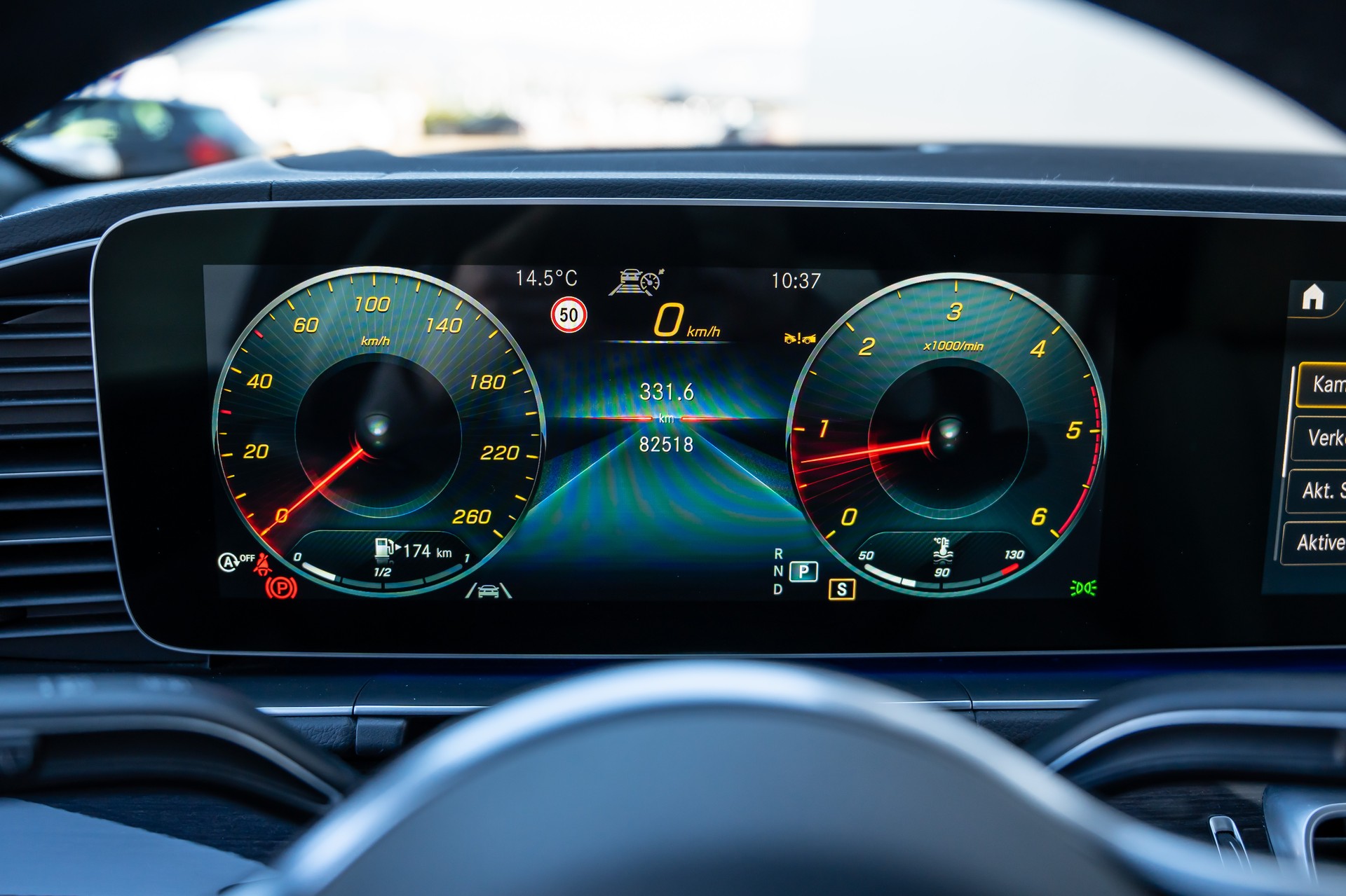 MERCEDES-BENZ GLE 400 d 4Matic AMG Line 9G-Tronic-image-19
