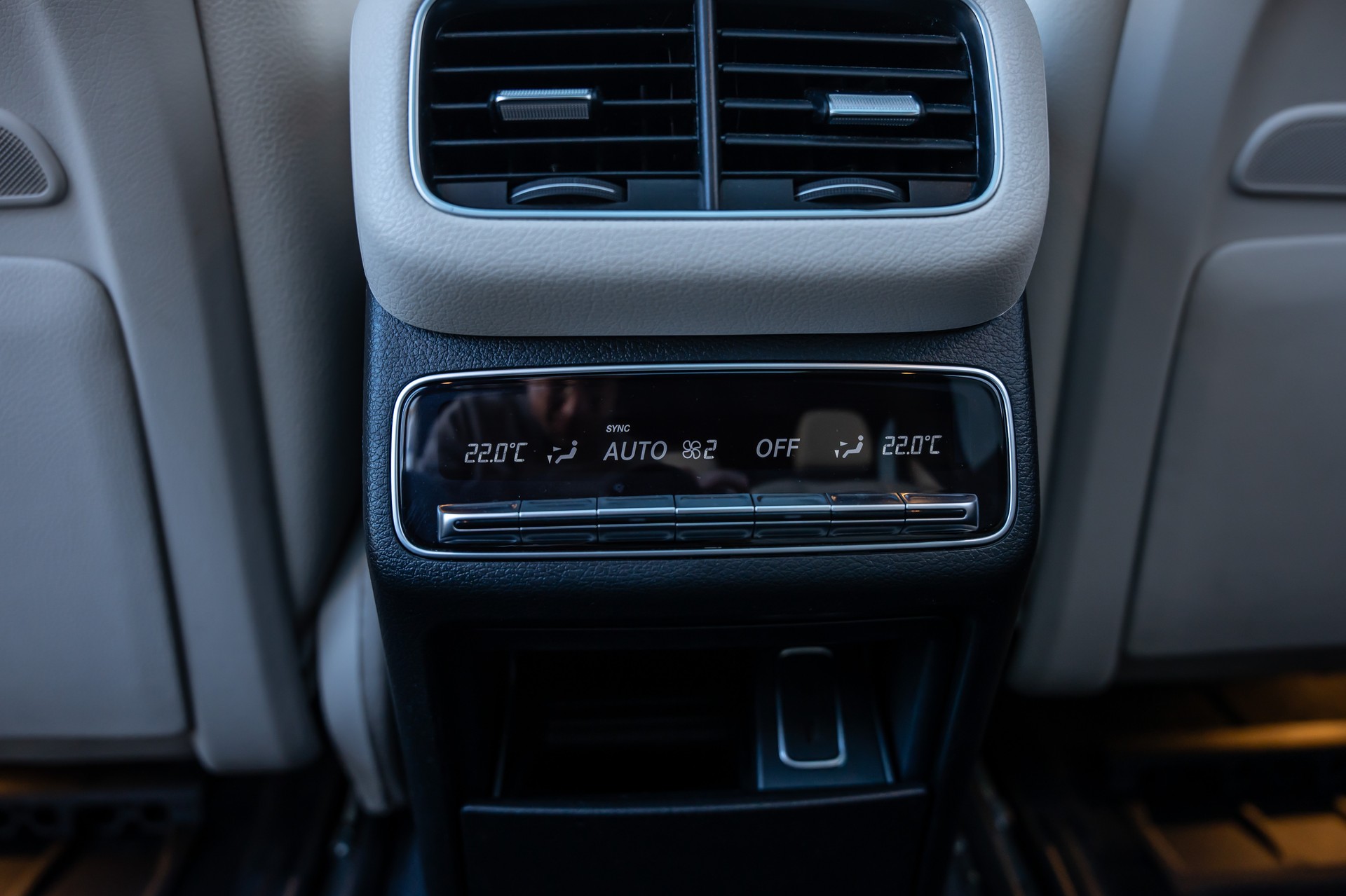 MERCEDES-BENZ GLE 400 d 4Matic AMG Line 9G-Tronic-image-24
