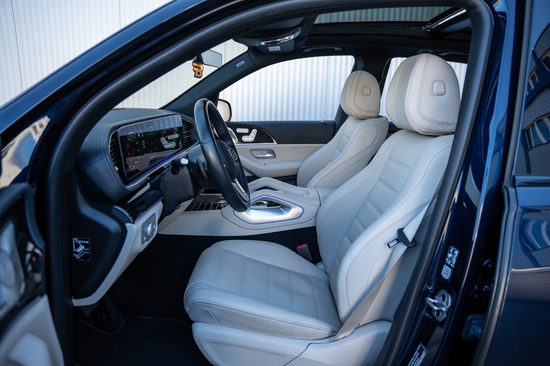 MERCEDES-BENZ GLE 400 d 4Matic AMG Line 9G-Tronic-image-11