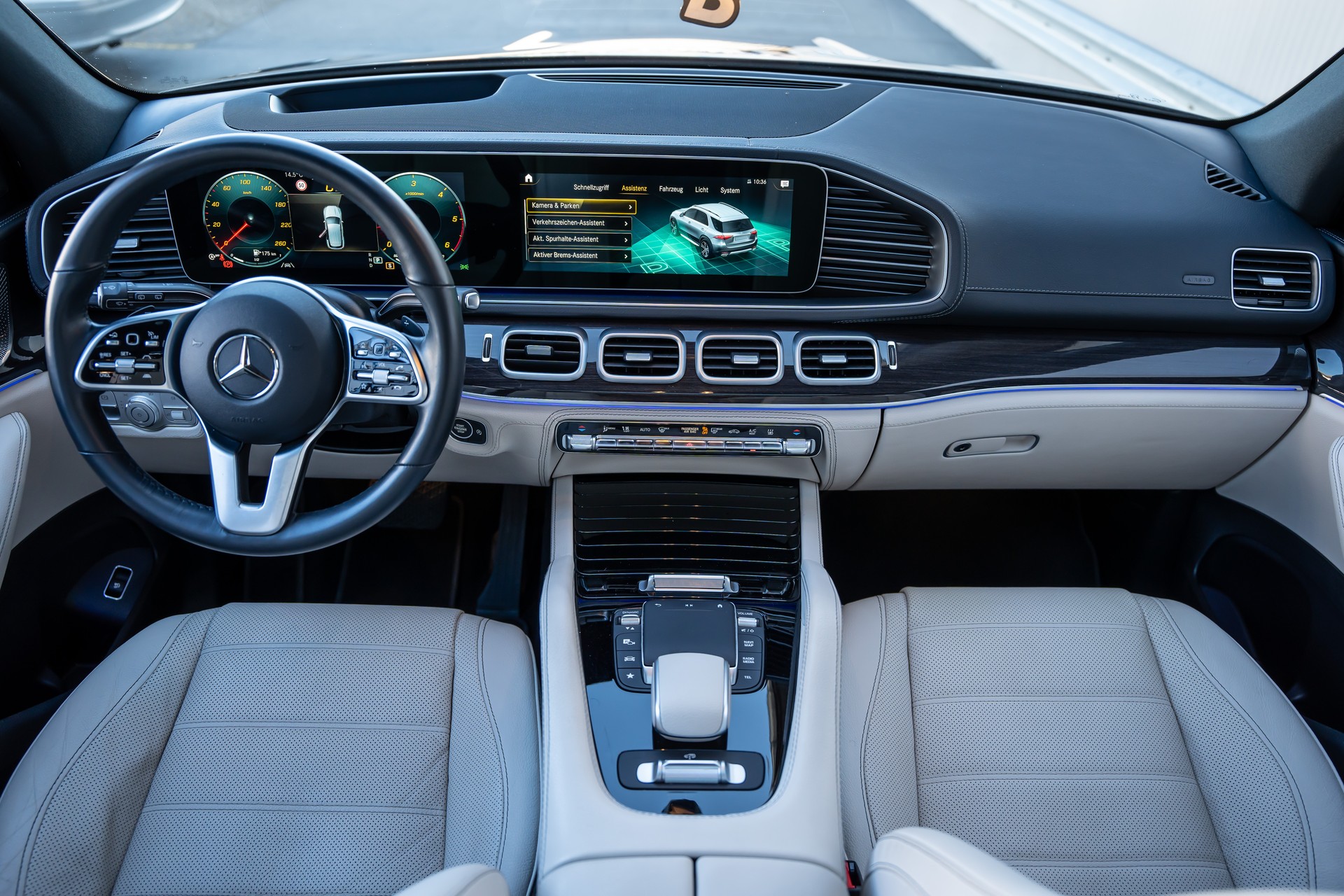 MERCEDES-BENZ GLE 400 d 4Matic AMG Line 9G-Tronic-image-12