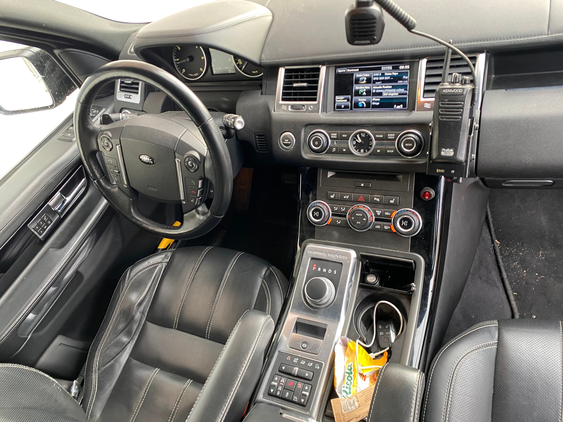LAND ROVER Range Rover Sport 3.0 TDV6 Autobiography Automatic-image-8