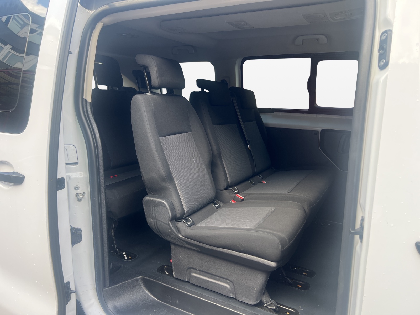 OPEL Vivaro Combi 2.0 CDTI Essentia s/s M-image-18