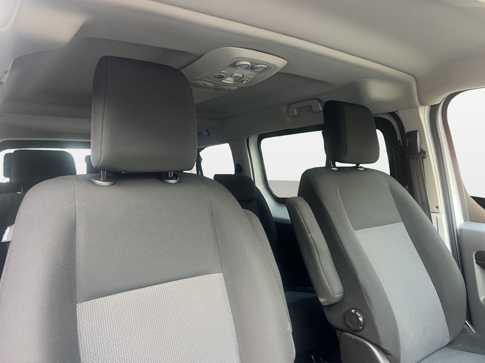 OPEL Vivaro Combi 2.0 CDTI Essentia s/s M-image-15