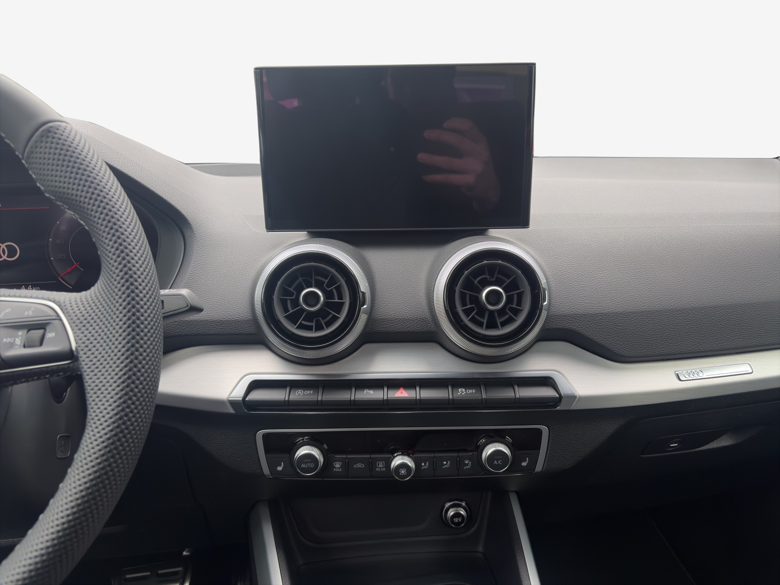 AUDI Q2 35 TFSI S line S-tronic-image-10