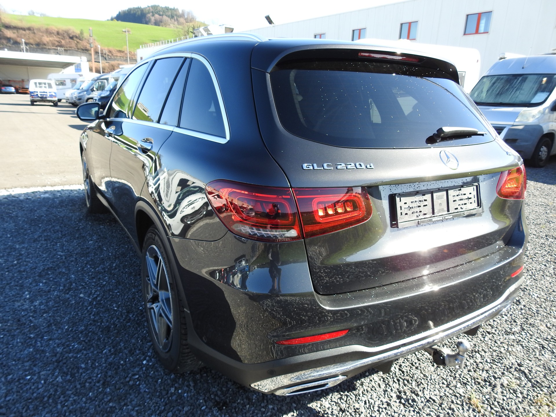 MERCEDES-BENZ GLC 220 d AMG Line 4Matic 9G-Tronic-image-3