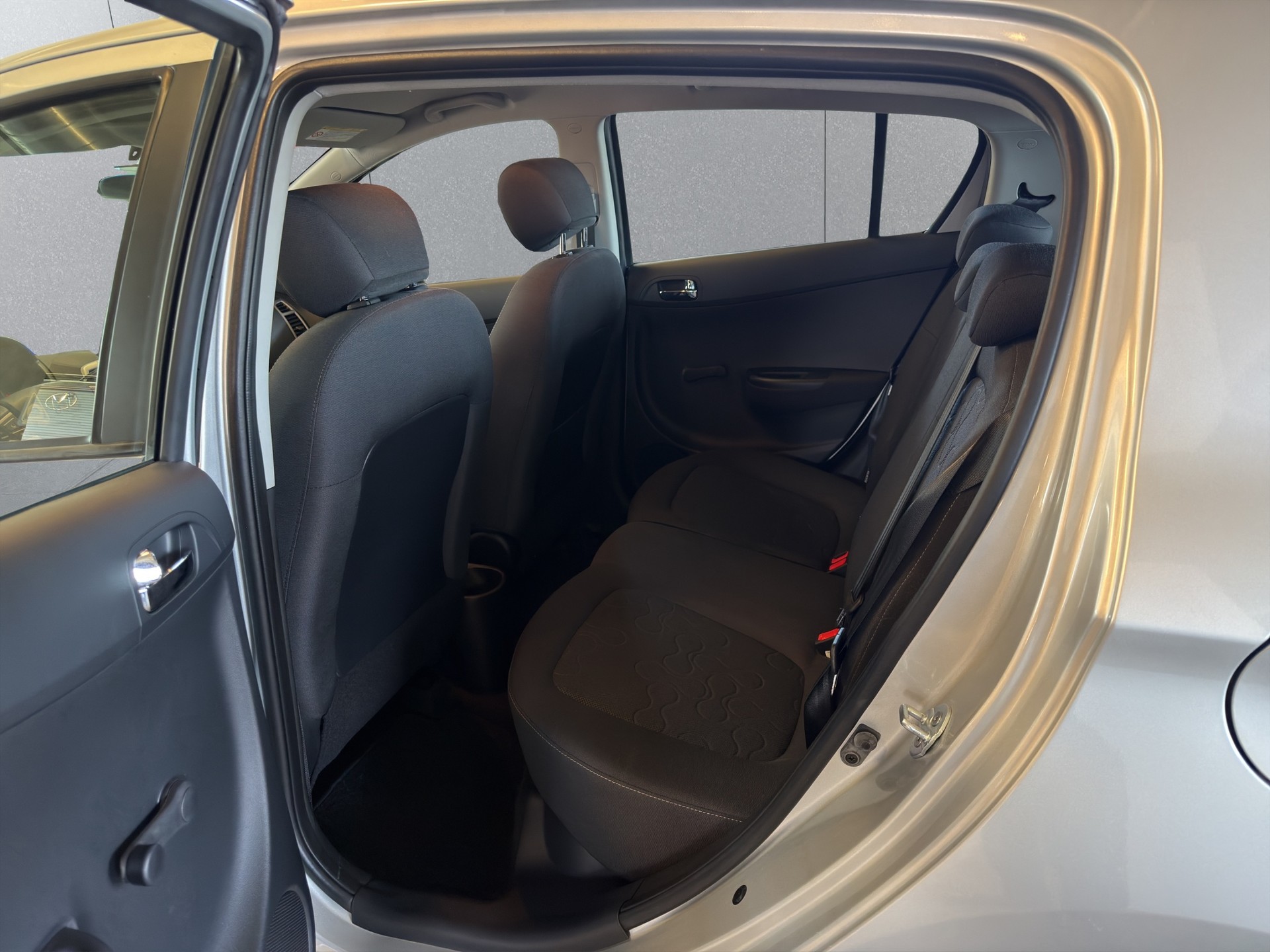 HYUNDAI i20 1.4 Style Automatic*TOP ZUSTAND*NUR 27000 KM*-image-13