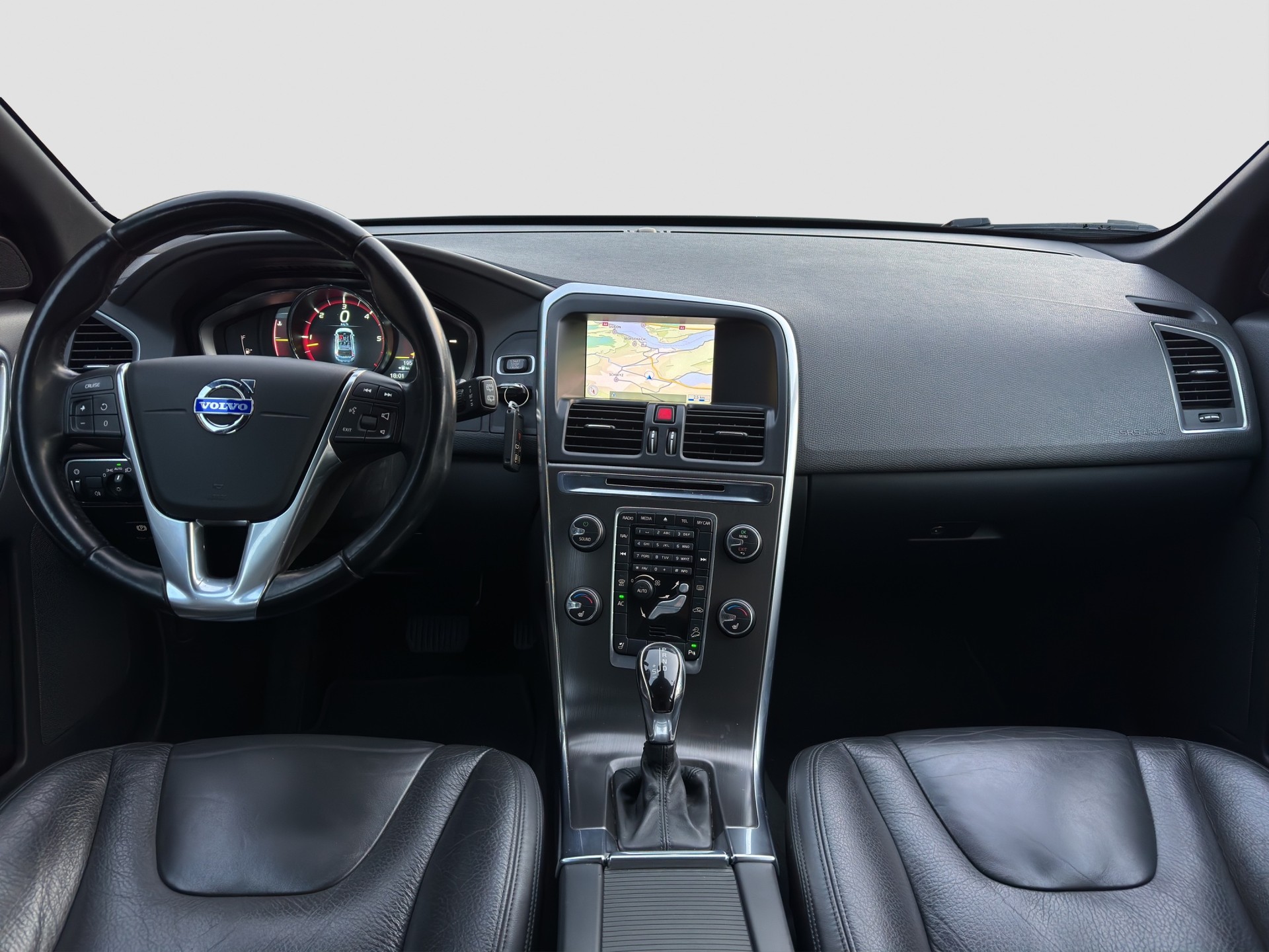 VOLVO XC60 D4 AWD Summum Geartronic-image-3