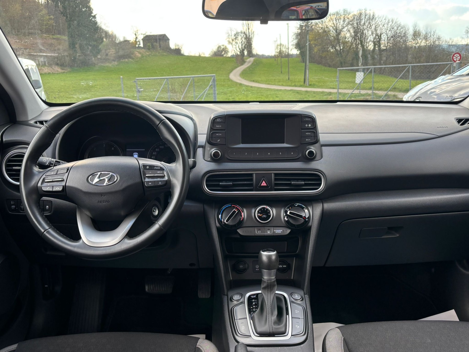 HYUNDAI Kona 1.6 CRDI Origo 4WD DCT-image-9