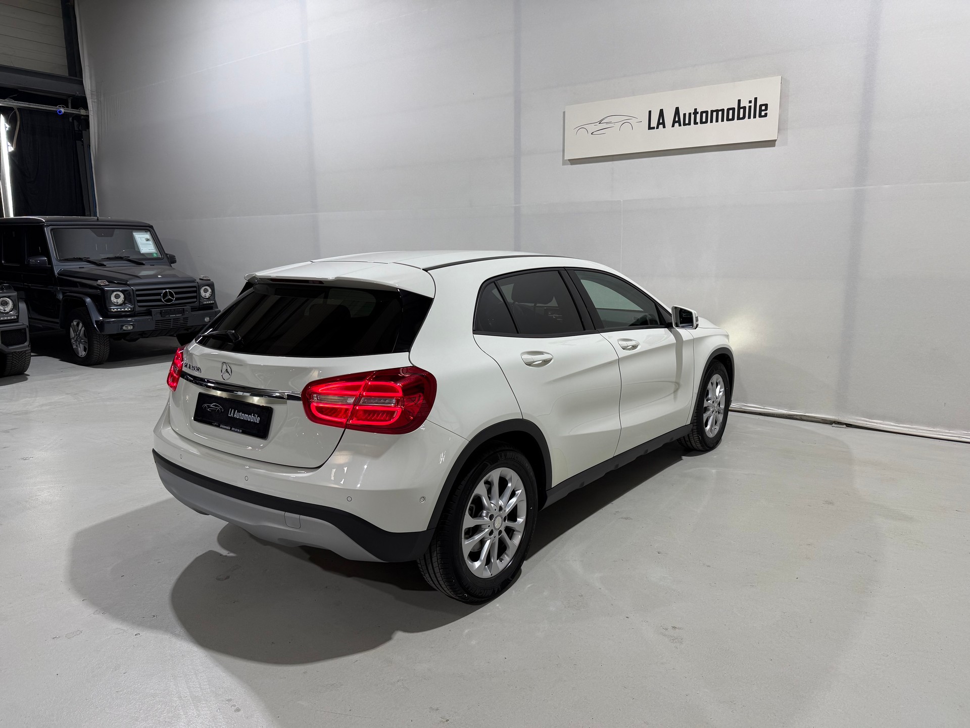 MERCEDES-BENZ GLA 200 7G-DCT-image-8