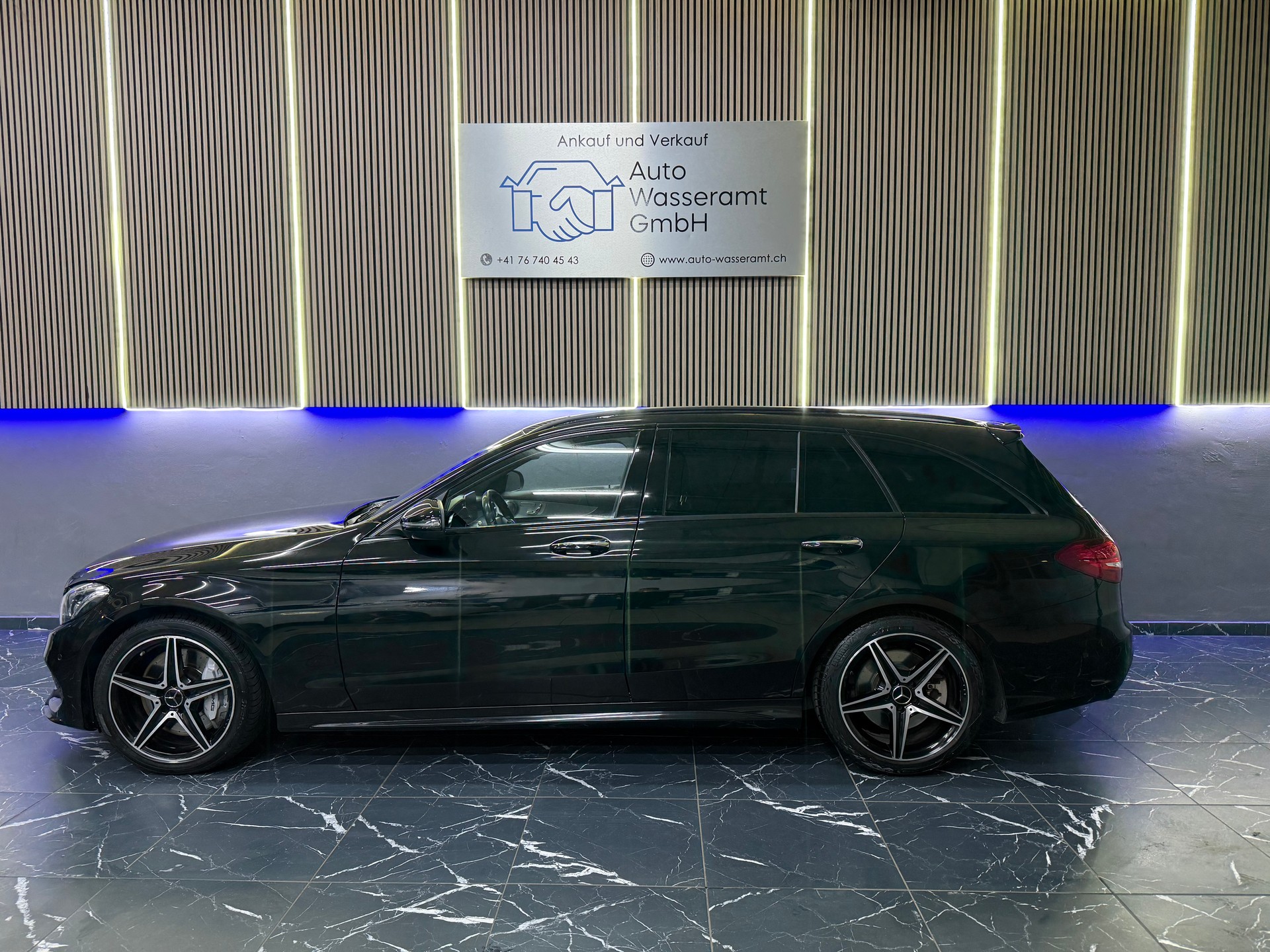 MERCEDES-BENZ C 43 AMG 4Matic 9G-Tronic-image-2