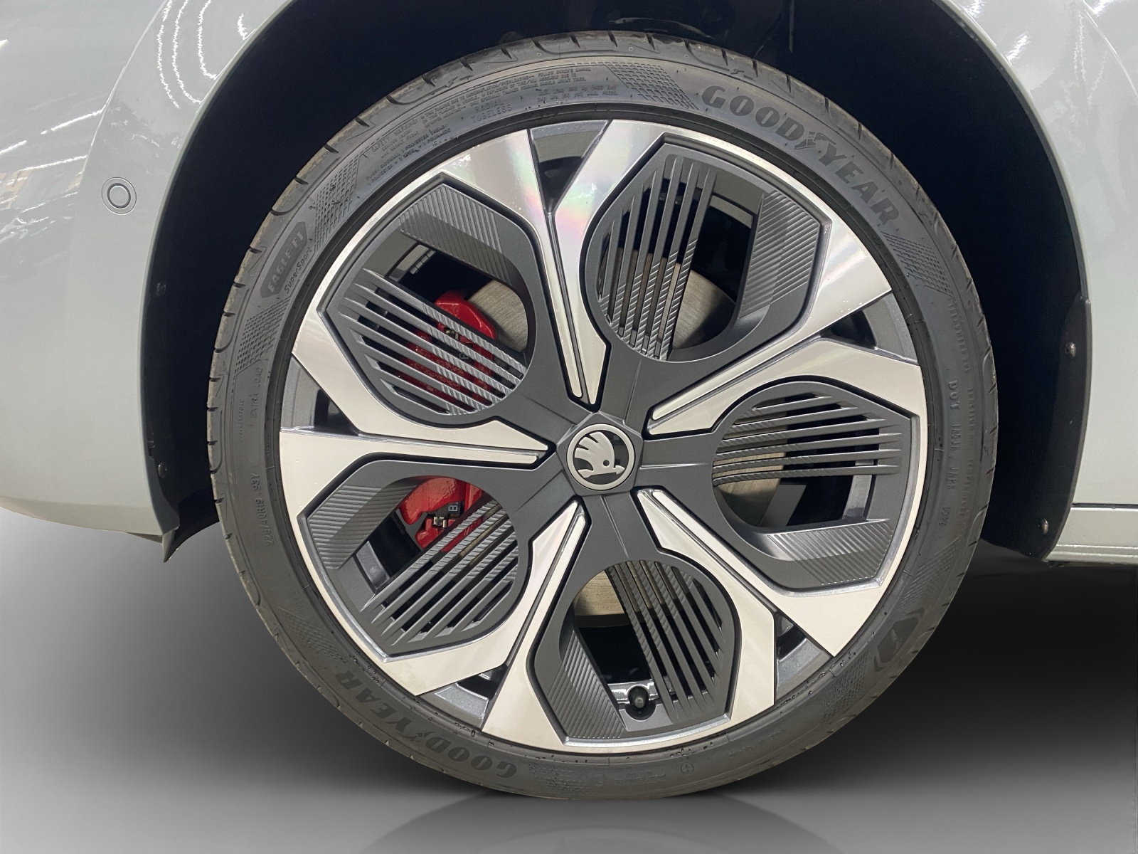 SKODA Octavia Combi 2.0 TSI DSG RS-image-15