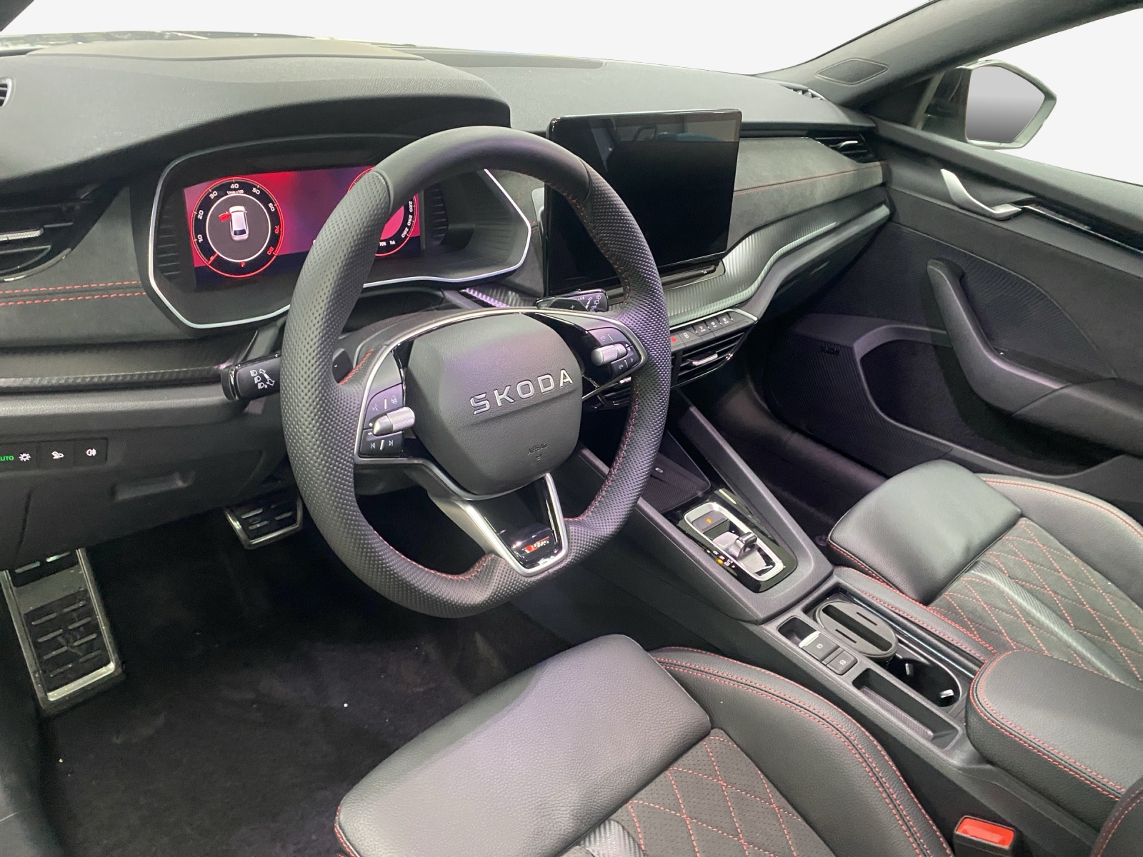 SKODA Octavia Combi 2.0 TSI DSG RS-image-14
