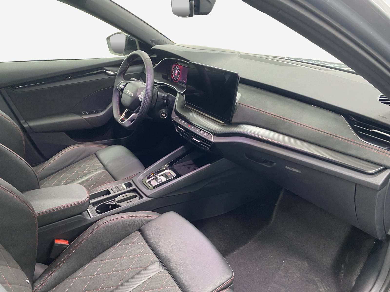 SKODA Octavia Combi 2.0 TSI DSG RS-image-13