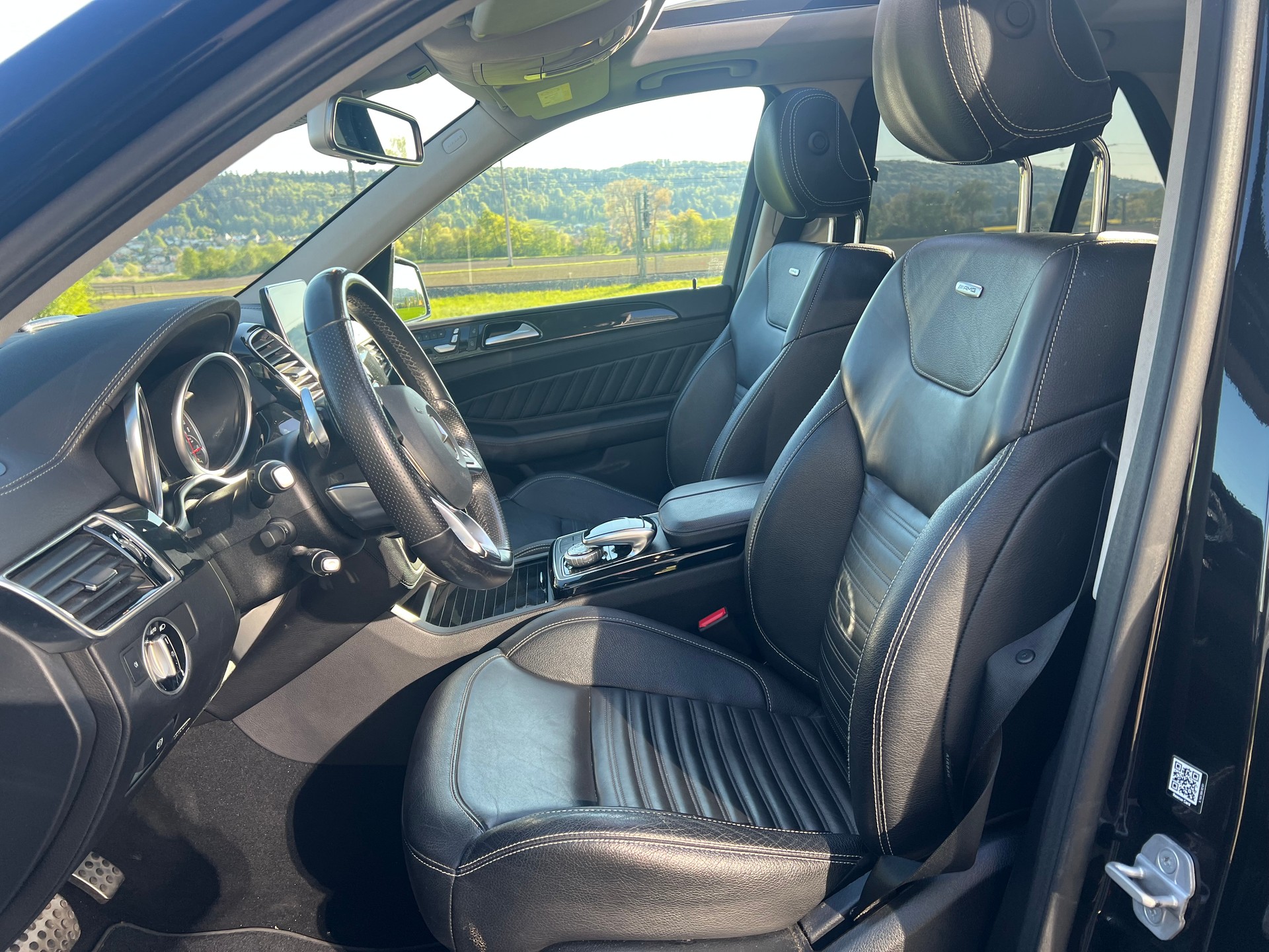MERCEDES-BENZ GLE 500 e 4Matic 7G-Tronic -AMG Line-image-23