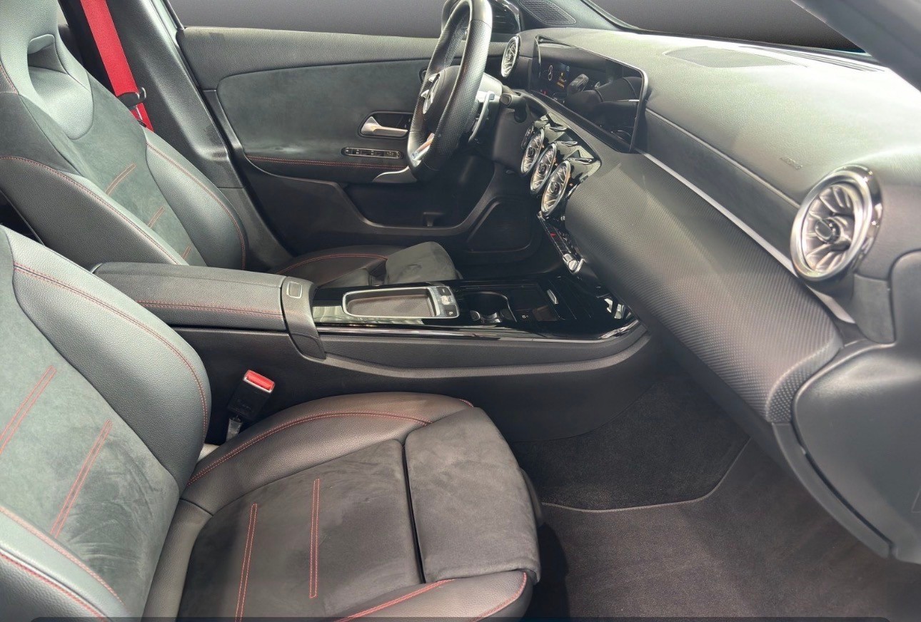 MERCEDES-BENZ A 35 AMG 4Matic Speedshift DCT 8G Mountaingrau Magno-image-10