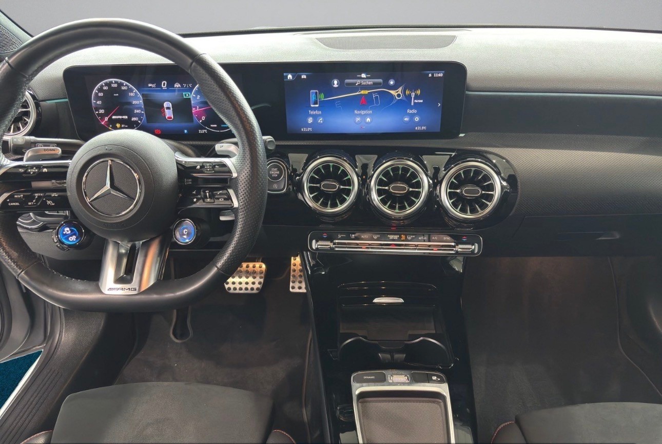 MERCEDES-BENZ A 35 AMG 4Matic Speedshift DCT 8G Mountaingrau Magno-image-15