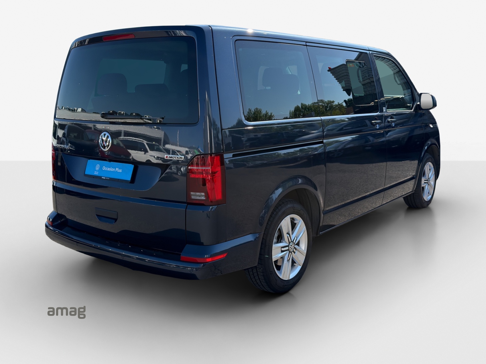 VW T6.1 Multivan 2.0 TDI Trendline Liberty 4Motion DSG-image-4