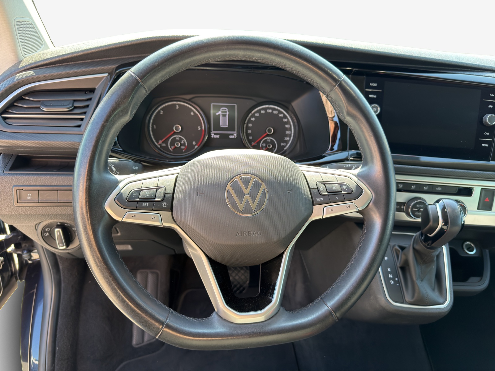 VW T6.1 Multivan 2.0 TDI Trendline Liberty 4Motion DSG-image-9