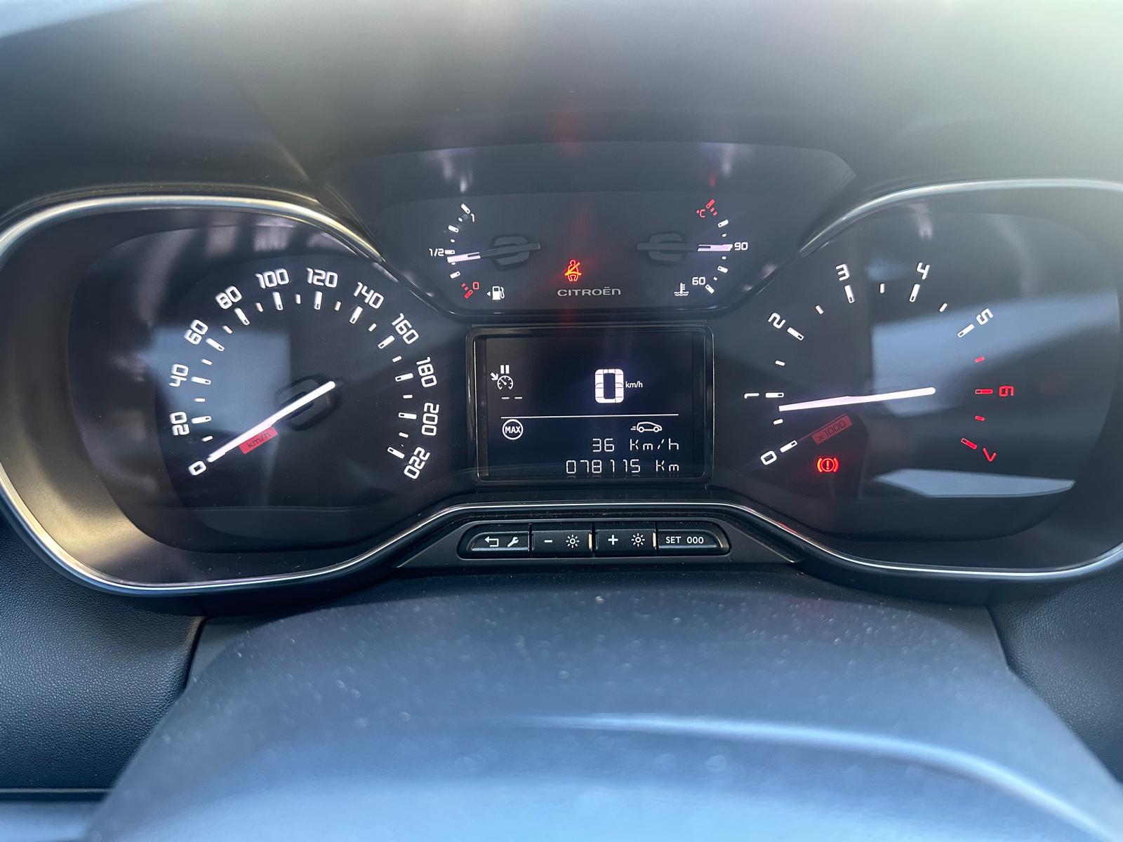 CITROEN C3 Aircross 1.2i PureTech Feel-image-11