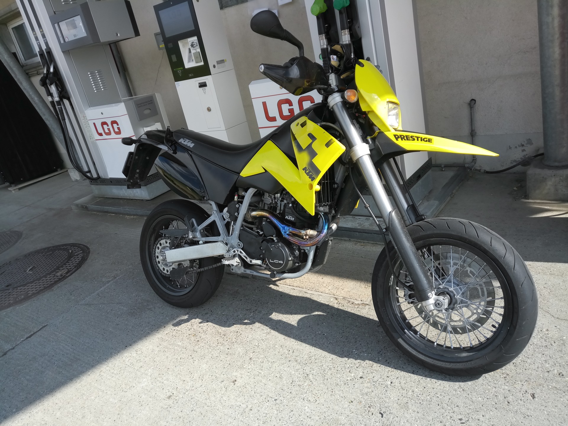 KTM 640 LC4-E Supermoto-image-6