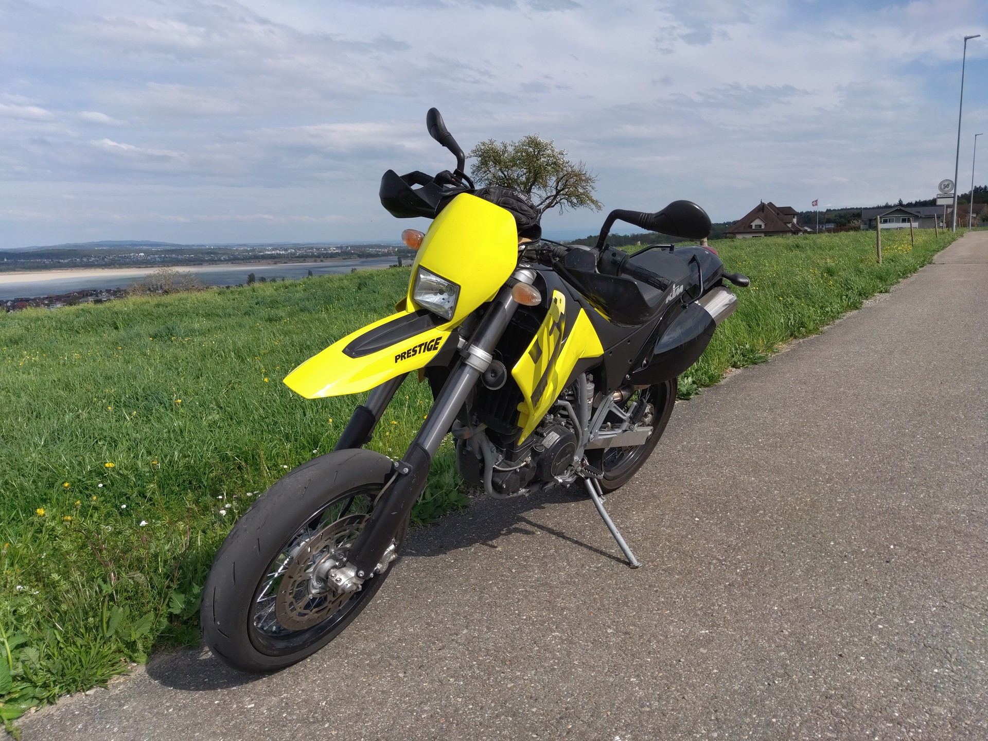 KTM 640 LC4-E Supermoto