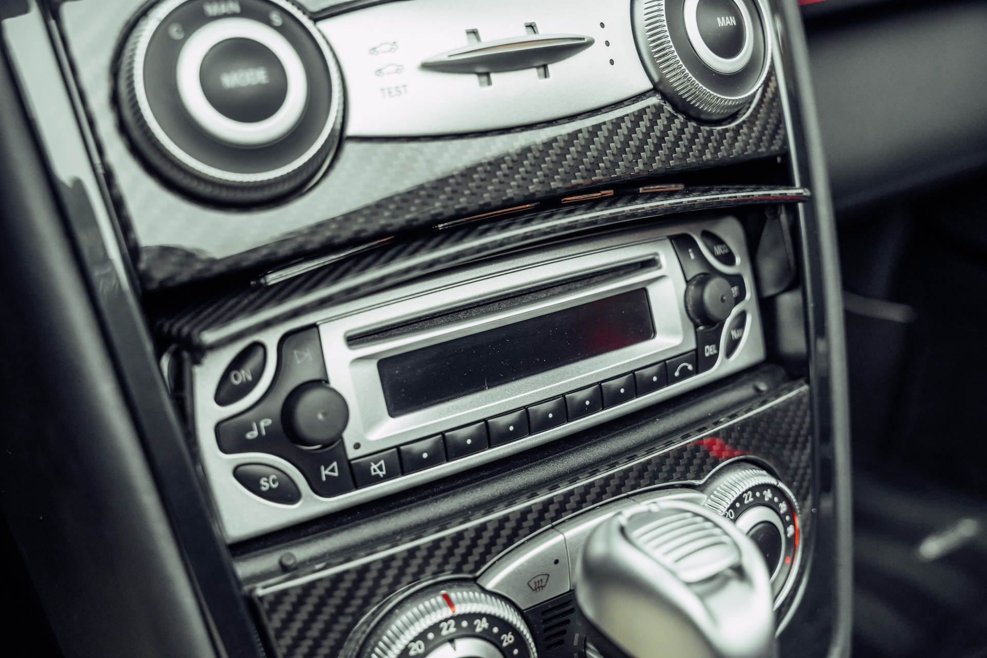 MERCEDES-BENZ SLR McLaren 722 S Roadster 1/150-image-14