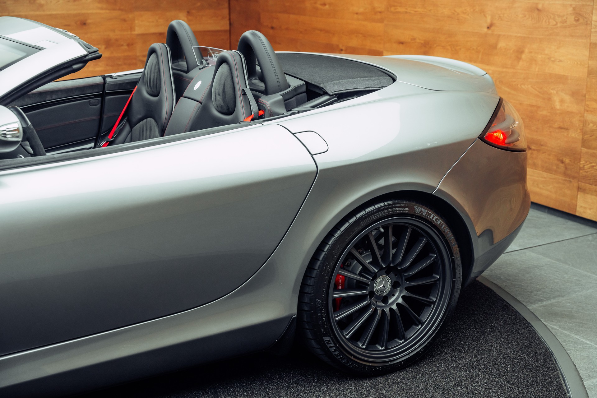 MERCEDES-BENZ SLR McLaren 722 S Roadster 1/150-image-23