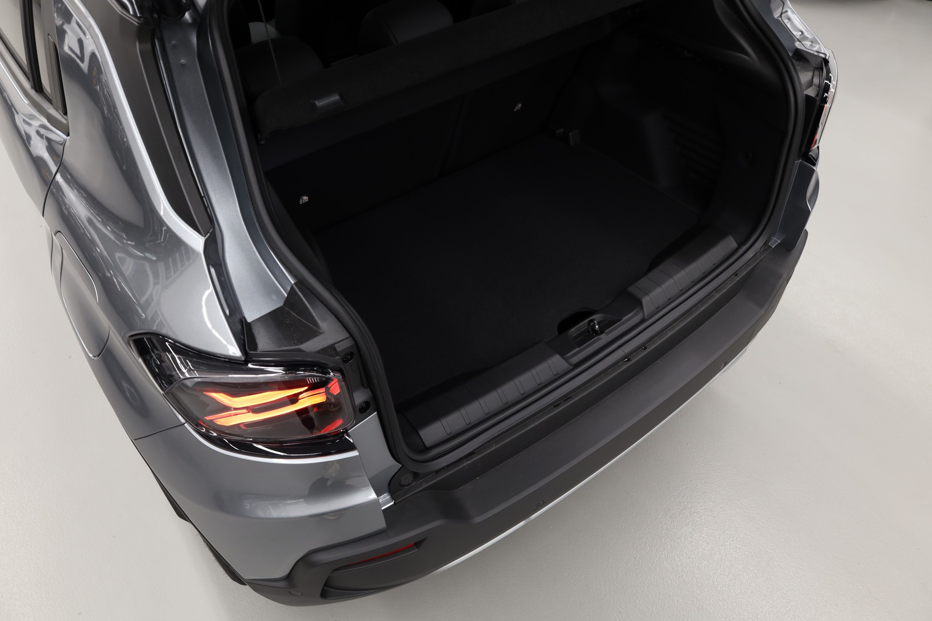 JEEP Avenger 1.2 MHEV Summit-image-9
