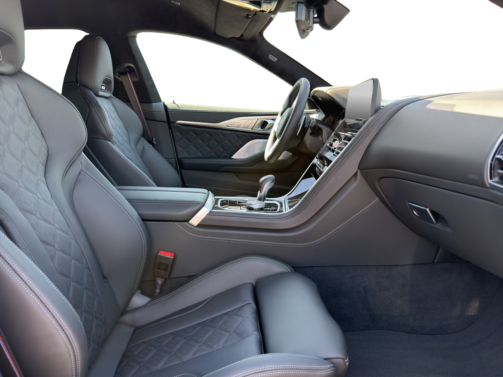 BMW M8 xDrive M Competition-image-16