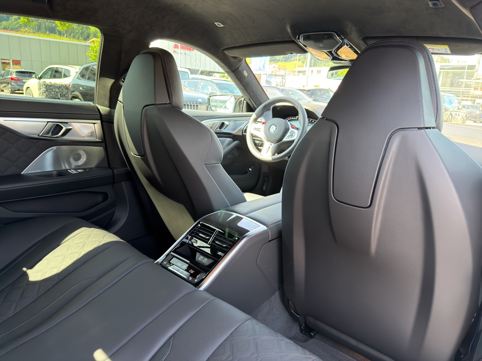 BMW M8 xDrive M Competition-image-18