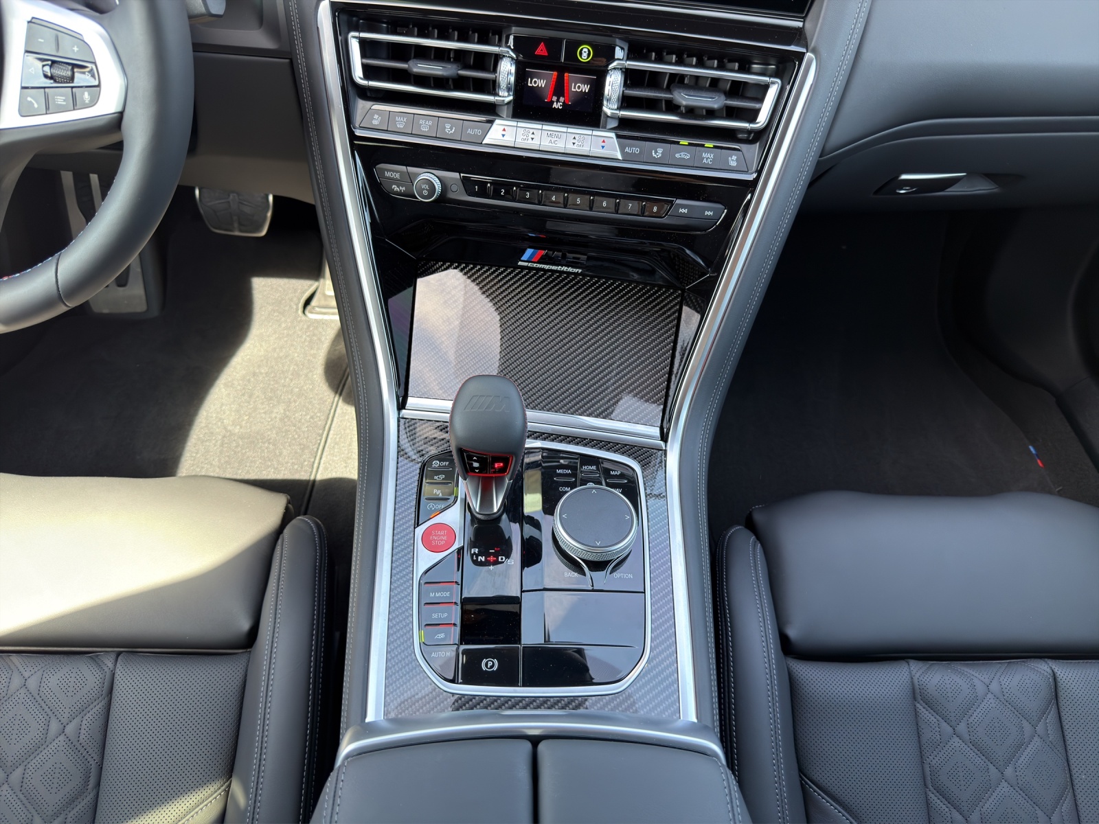 BMW M8 xDrive M Competition-image-12