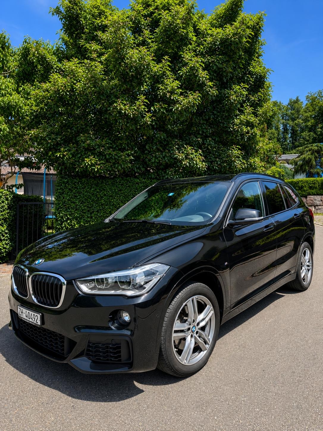 BMW xDrive 25i Sport-image-0